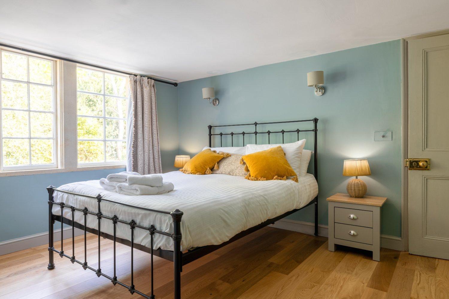 The School Rooms Estate Beautiful, Georgian Apartments With Private Heated Pool And Hot Tub Wifi And Parking Near Bath Box  Zewnętrze zdjęcie